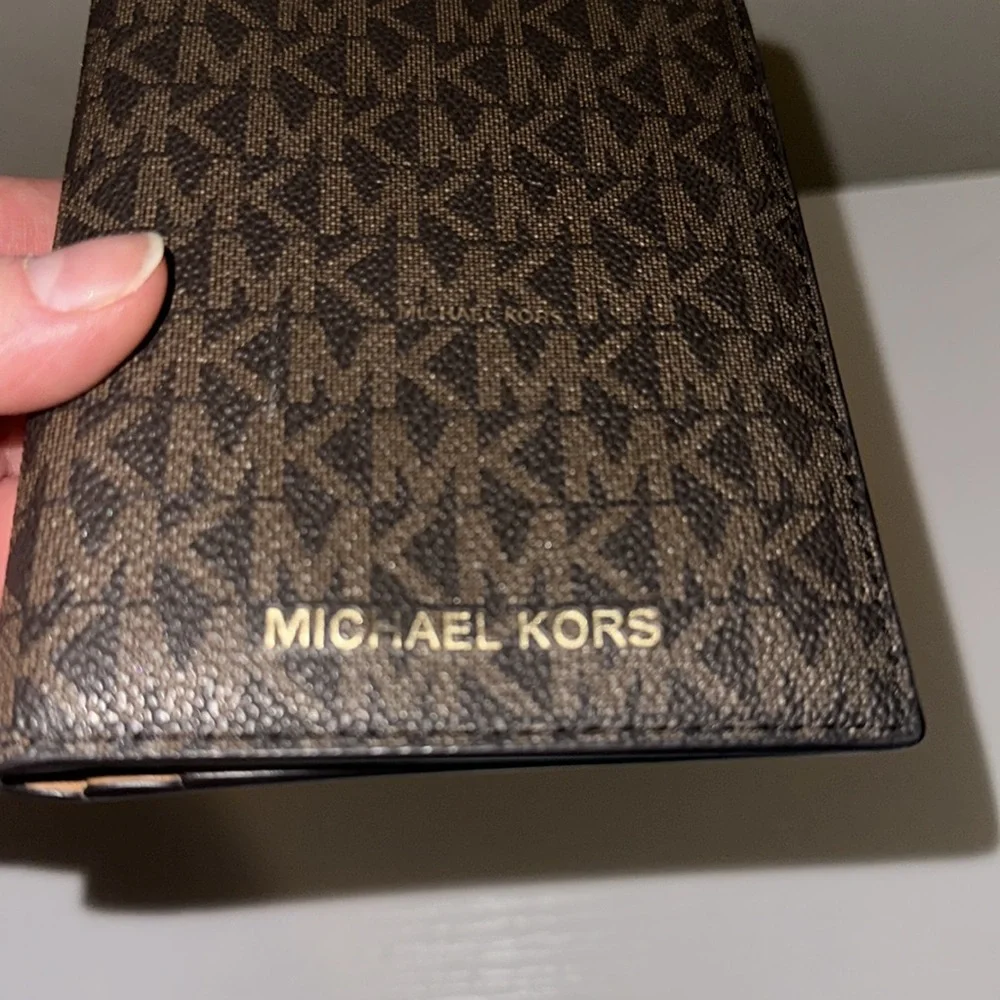 Michael Kors Card Case Holder Slim Wallet EUC - Picture 4 of 6